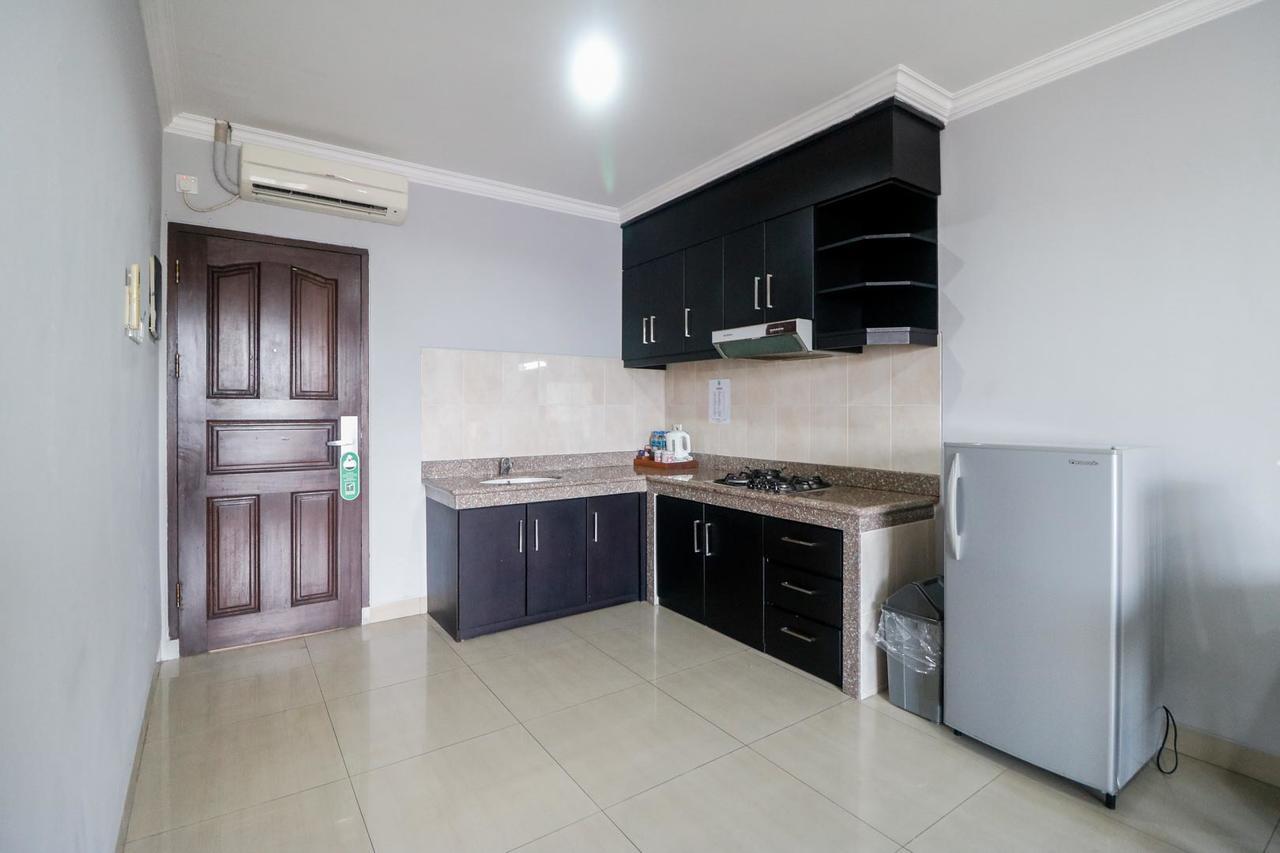 Hotel RedDoorz Premium @ Bukit Damai Indah Balikpapan  Exterior foto